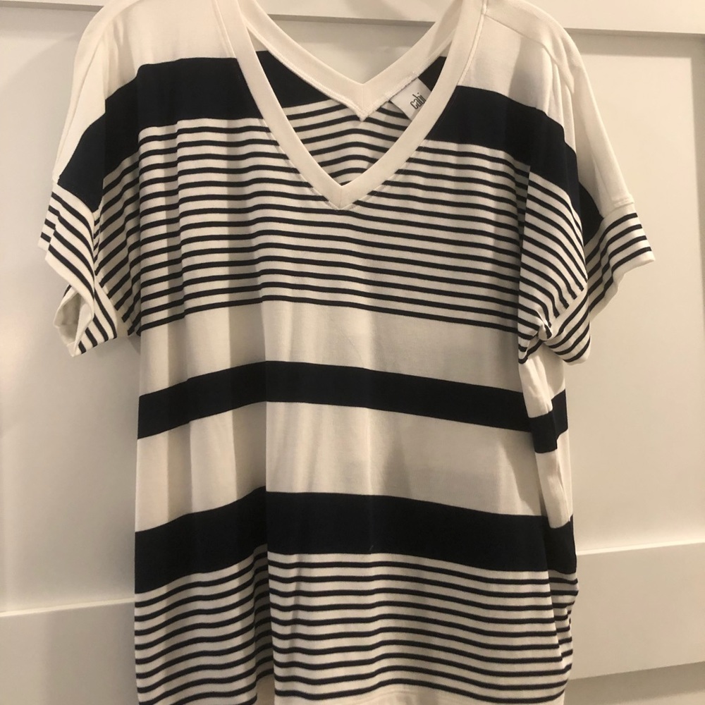 Flowy fitting short sleeve shirt